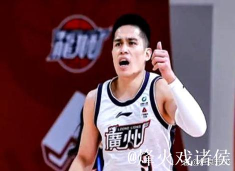 杰曼:陈盈骏真的太硬了,他用行动告诉我们付出总有回报 杰曼:陈盈骏真的太硬了,他用行动告诉我们付出总有回报